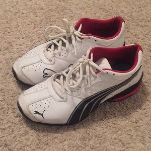 White Puma tennis shoes